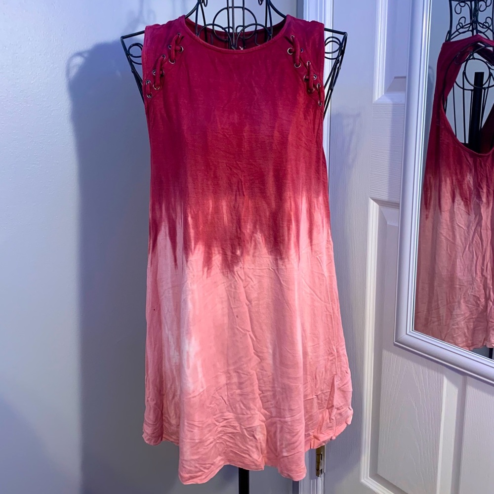 American Eagle Pink and Garnet Top Soft n Sexy
